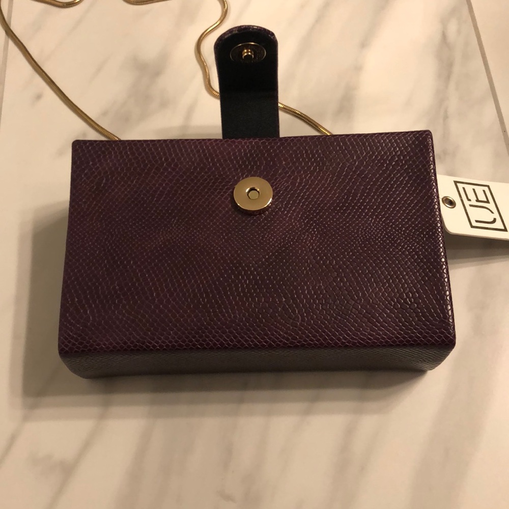 Women’s Urban Expressions Clutch